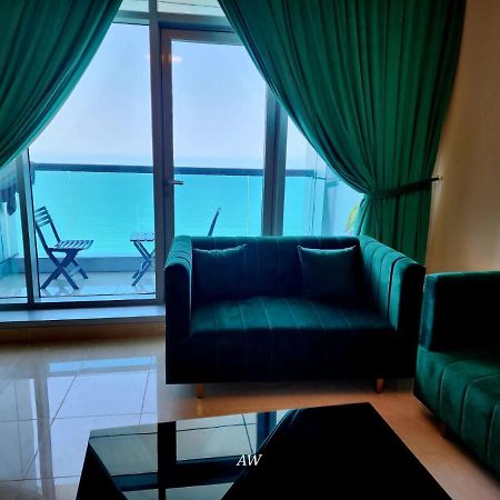 2 Bedroom Luxury Beach Apartment With Full Seaview Ajman Extérieur photo