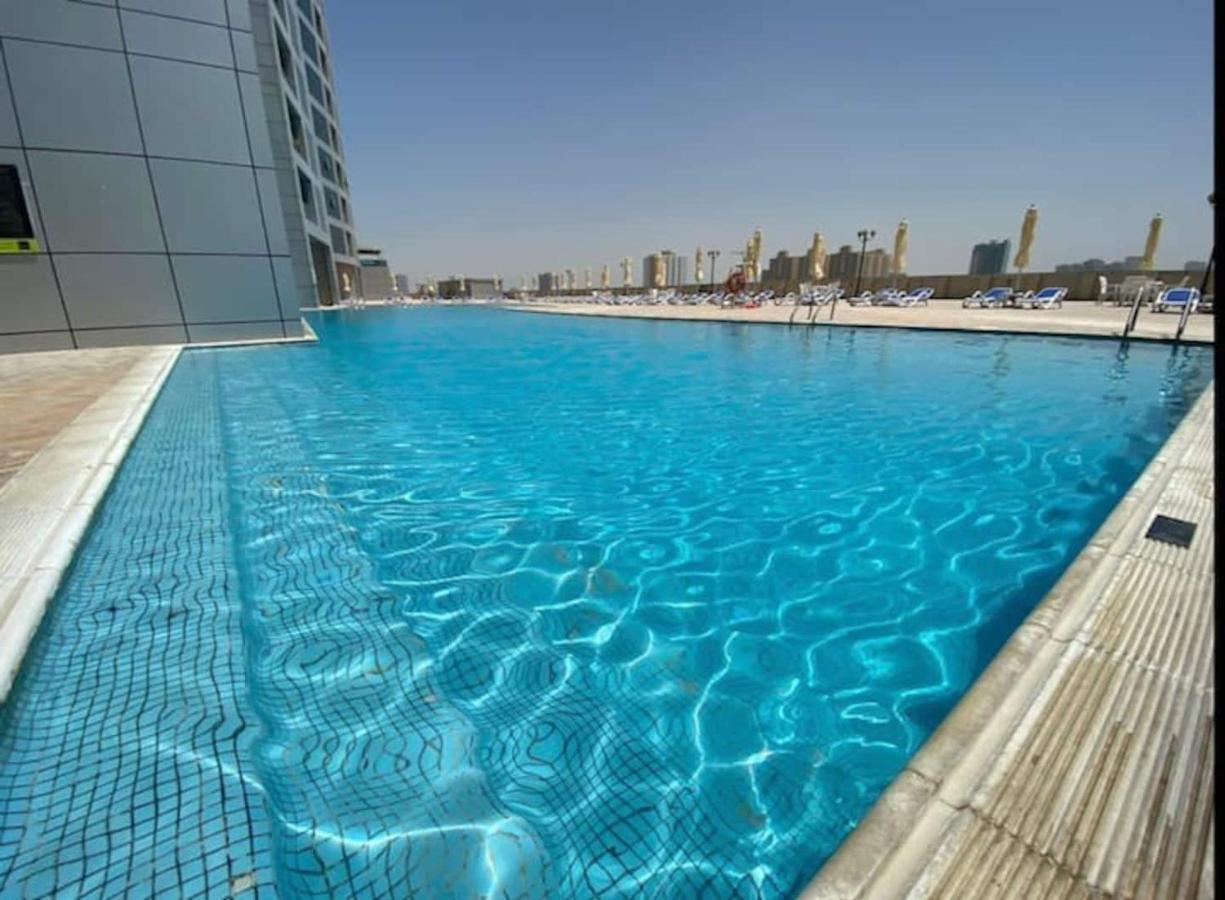 2 Bedroom Luxury Beach Apartment With Full Seaview Ajman Extérieur photo