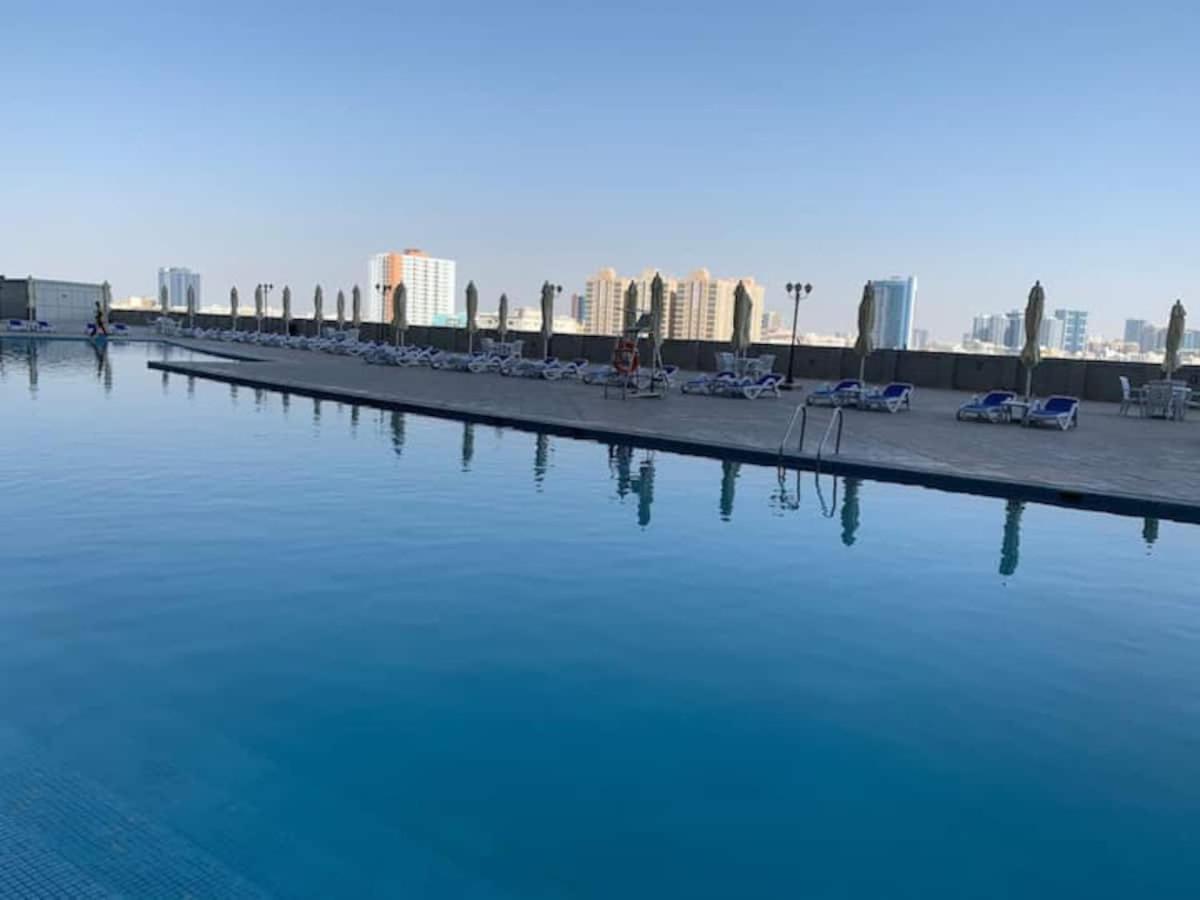 2 Bedroom Luxury Beach Apartment With Full Seaview Ajman Extérieur photo