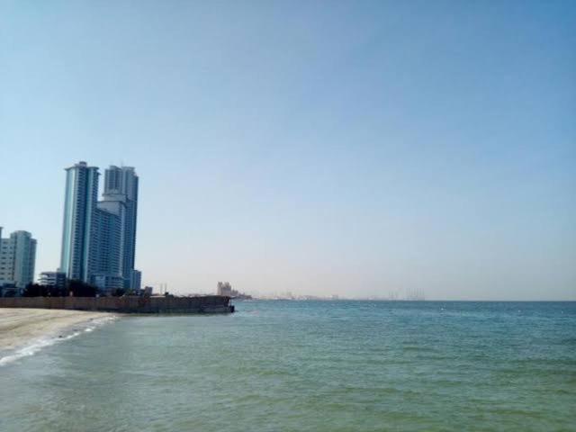 2 Bedroom Luxury Beach Apartment With Full Seaview Ajman Extérieur photo