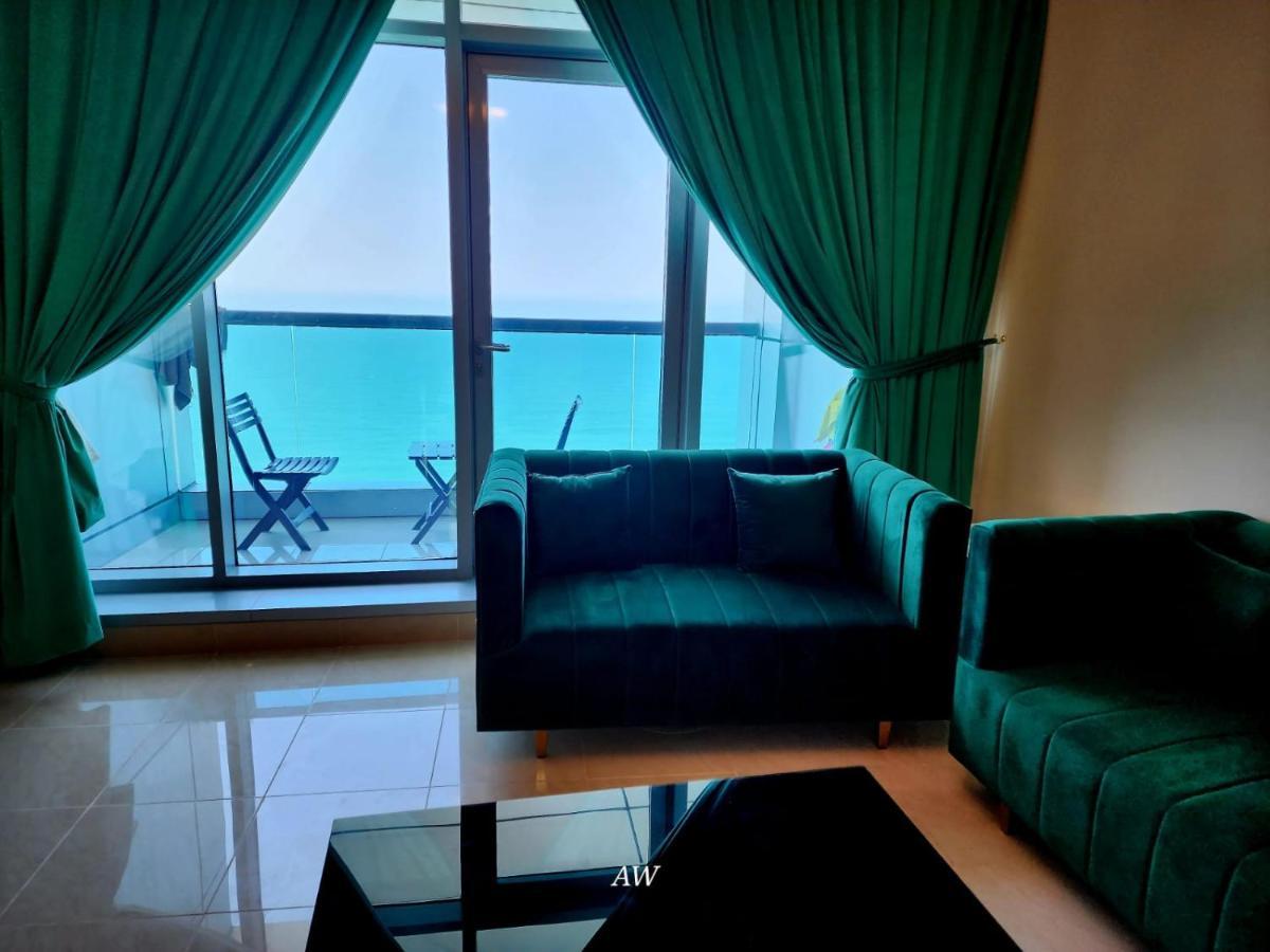 2 Bedroom Luxury Beach Apartment With Full Seaview Ajman Extérieur photo