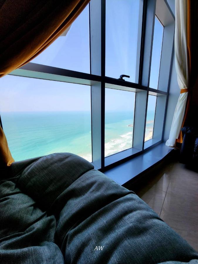 2 Bedroom Luxury Beach Apartment With Full Seaview Ajman Extérieur photo